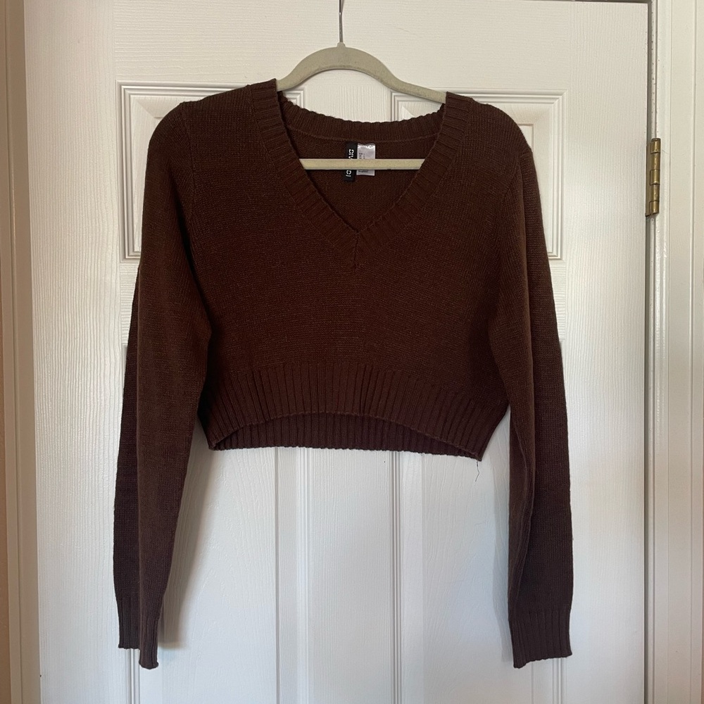 WOMEN’S H&M V-NECK CROPPED SWEATER